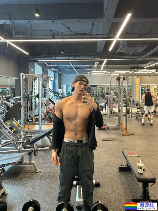 我最讨厌别人拿枪对着我了 - 51虹马