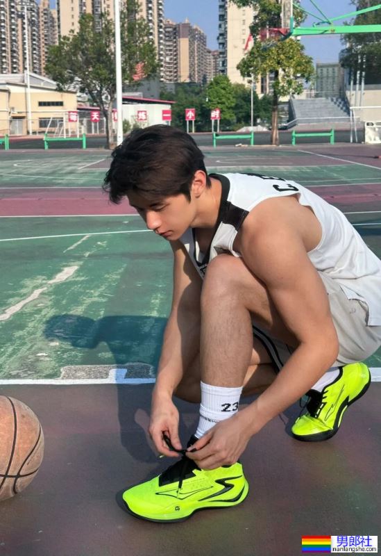 极品天菜，篮球少年 - 51虹马