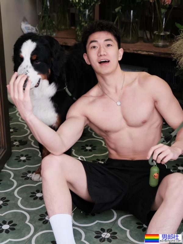 身材超正的，浙江男大学生 - 51虹马