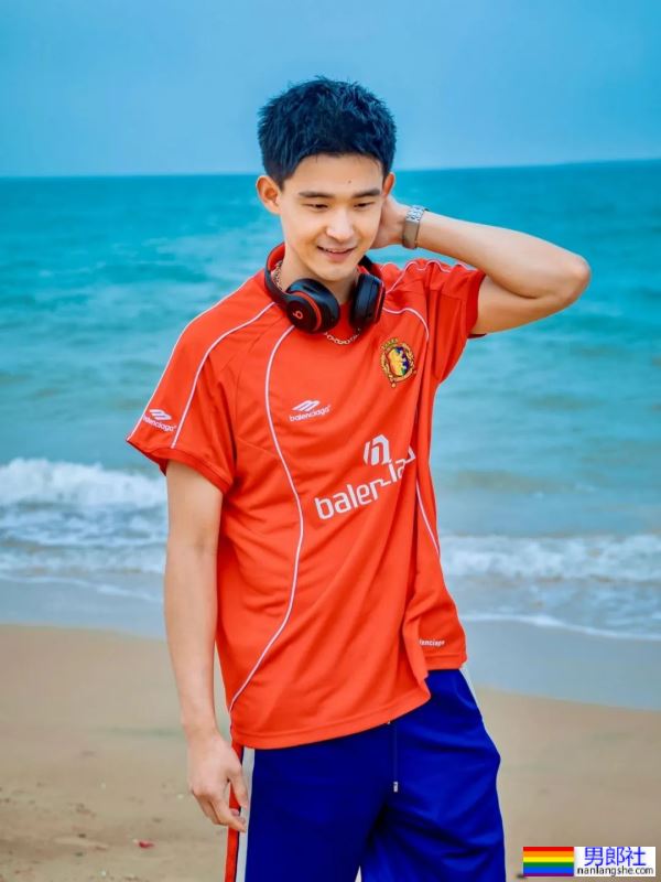 可狼可奶，小帅哥 - 51虹马