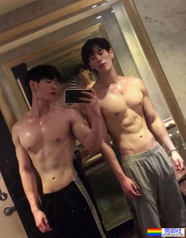 青春无敌，有小腹肌的男大-51虹马