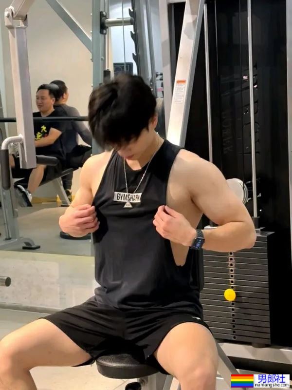 白白壮壮的小哥哥，X张力好强 - 51虹马