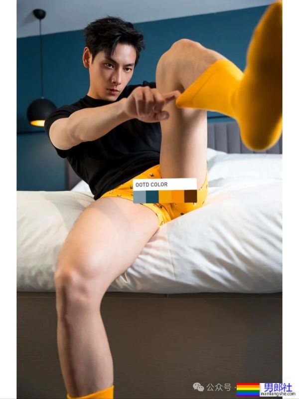 剑眉星目,腹肌诱人!Neal李昂的写真集,每一张都让人想舔屏! - 51虹马 剑眉星目,腹肌诱人!Neal李昂的写真集,每一张都让人想舔屏! - 51虹马