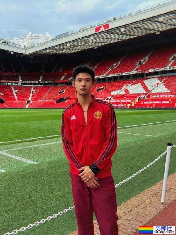 可狼可奶，小帅哥 - 51虹马