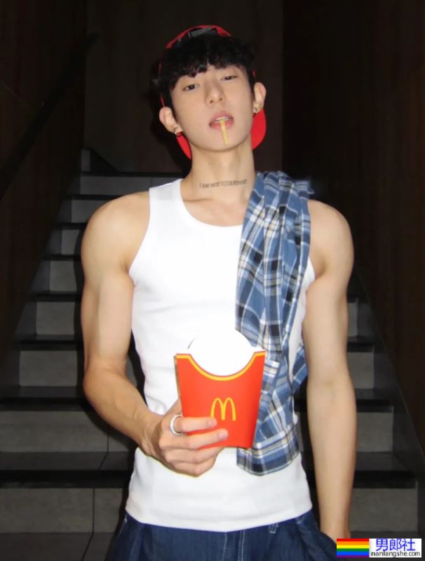 高颜值小奶狗 - 51虹马