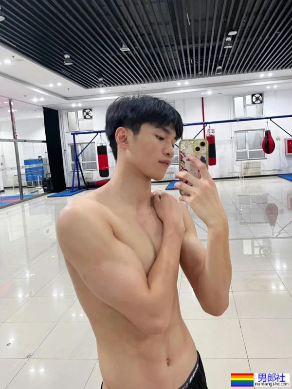 北体武术散打运动员，真的又帅又能打 - 51虹马