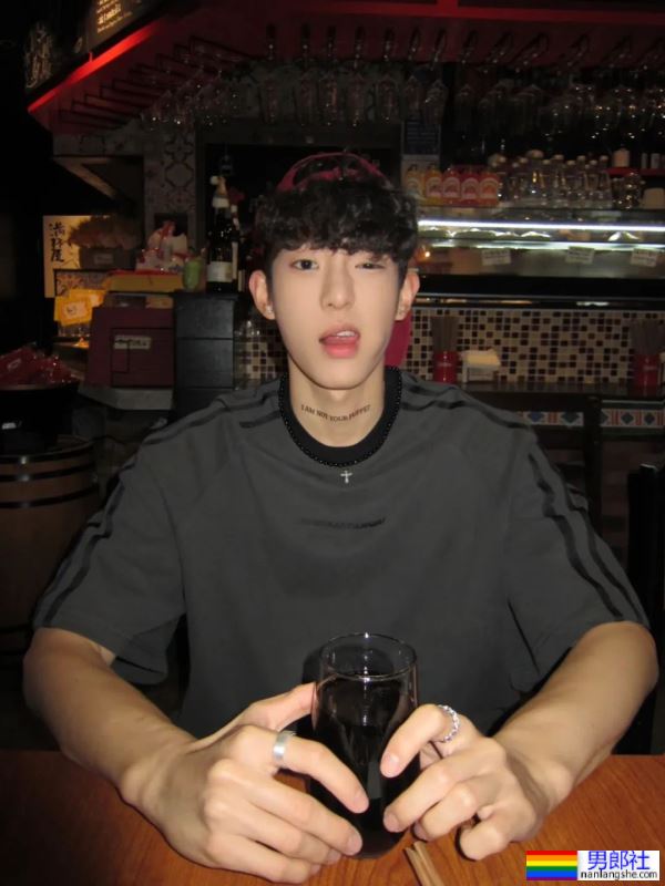 高颜值小奶狗 - 51虹马