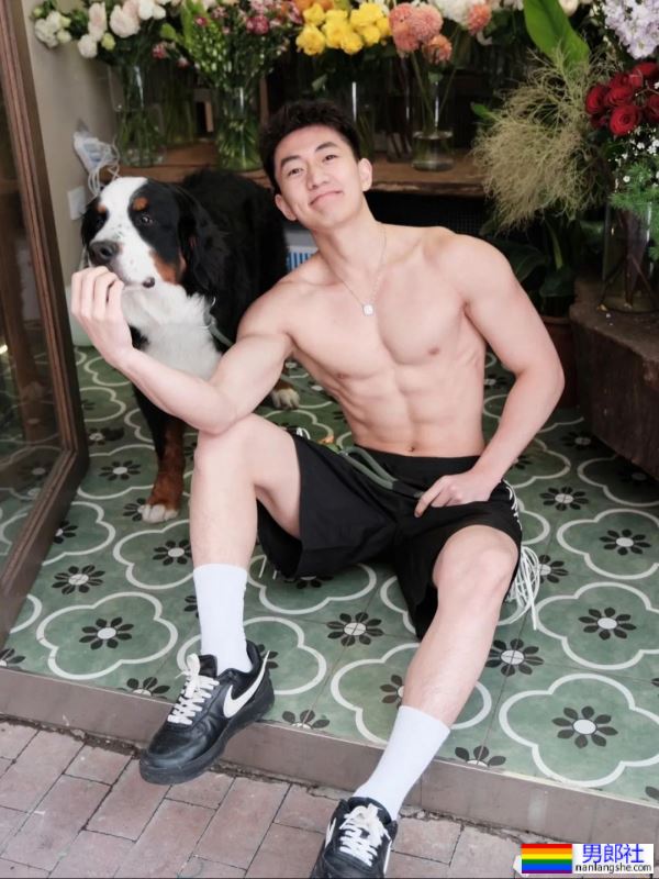 身材超正的，浙江男大学生 - 51虹马