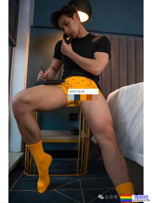 剑眉星目,腹肌诱人!Neal李昂的写真集,每一张都让人想舔屏! - 51虹马 剑眉星目,腹肌诱人!Neal李昂的写真集,每一张都让人想舔屏! - 51虹马