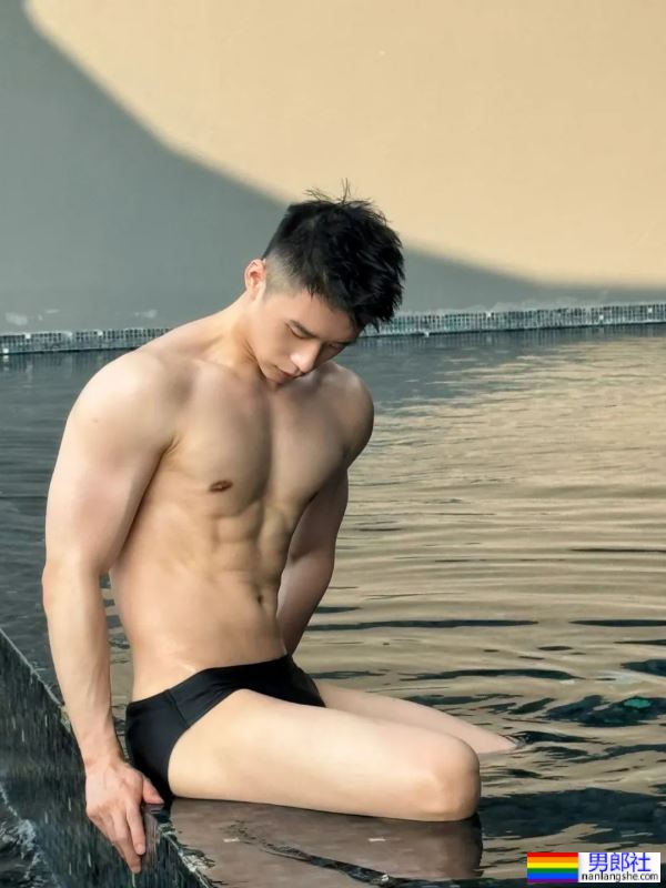 宝子们，这身材看着就馋哭了-51虹马