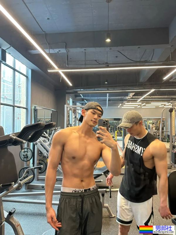 我最讨厌别人拿枪对着我了 - 51虹马