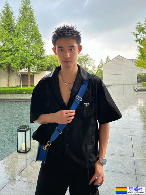 可狼可奶，小帅哥 - 51虹马