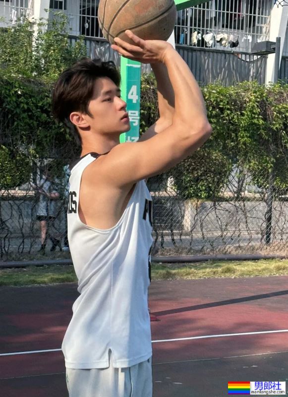 极品天菜，篮球少年 - 51虹马