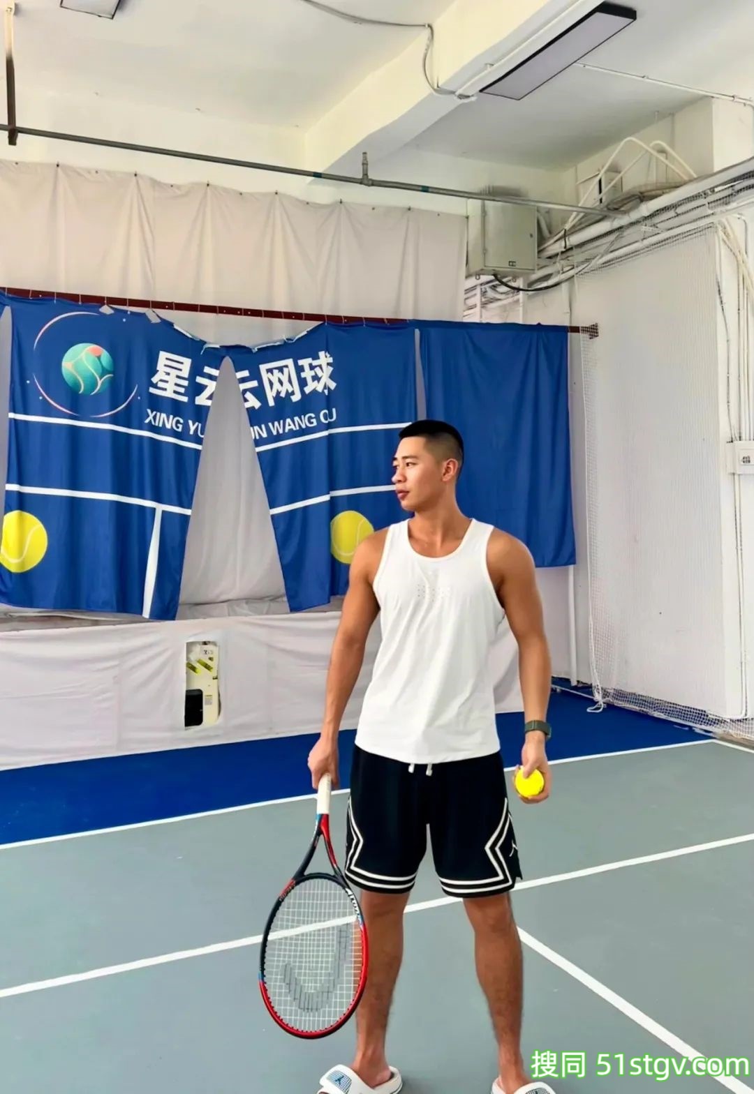 寸头黑皮体育生，好想吃 - 51虹马