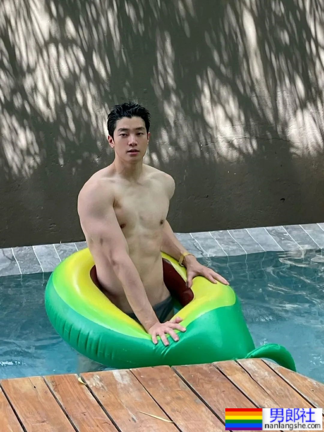 白白净净，好大一包 - 51虹马