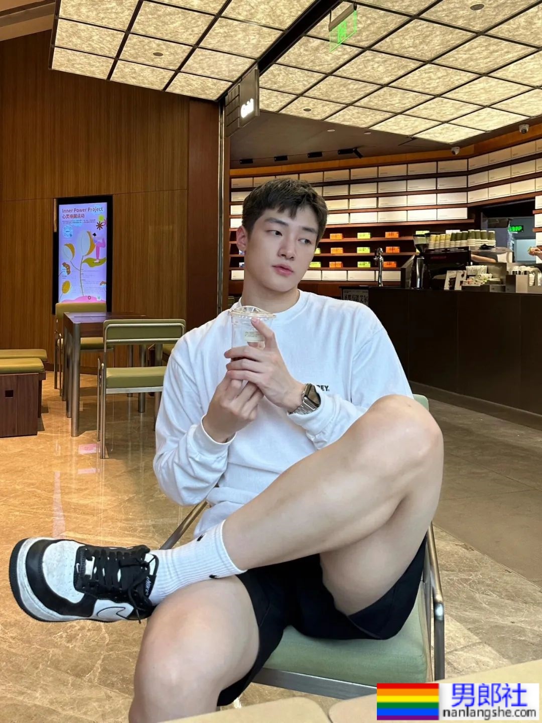 白白净净，好大一包 - 51虹马