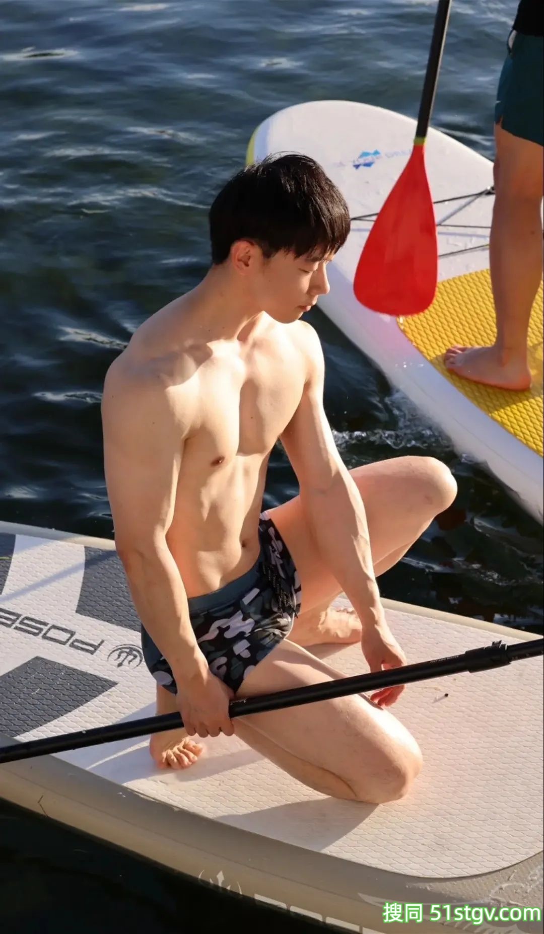 夏天的生命力，荷尔蒙的味道 - 51虹马