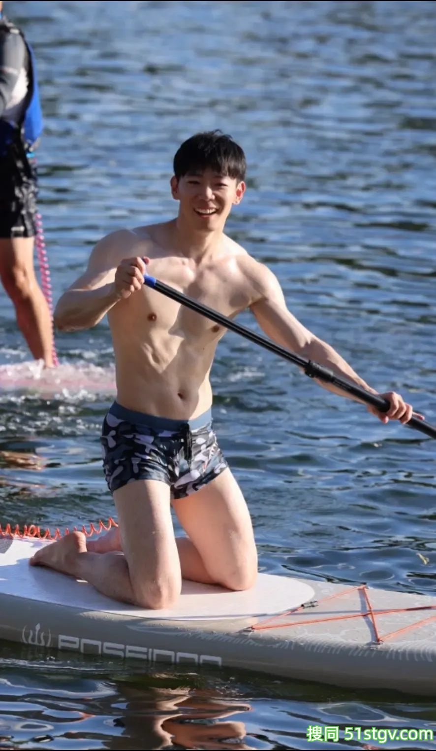 夏天的生命力，荷尔蒙的味道 - 51虹马