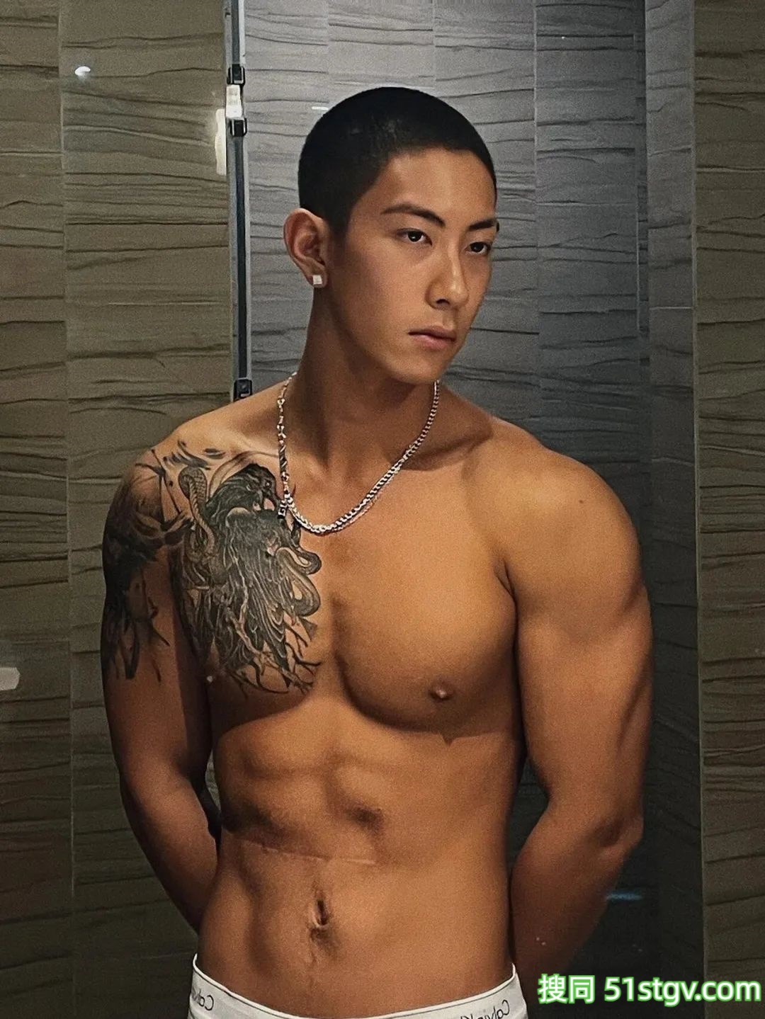 黑皮寸头，痞帅，太可了 - 51虹马