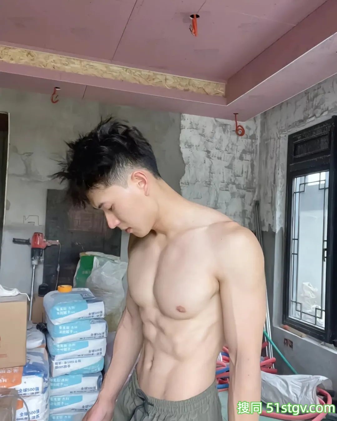 想让他也来我家，帮忙装修装修 - 51虹马