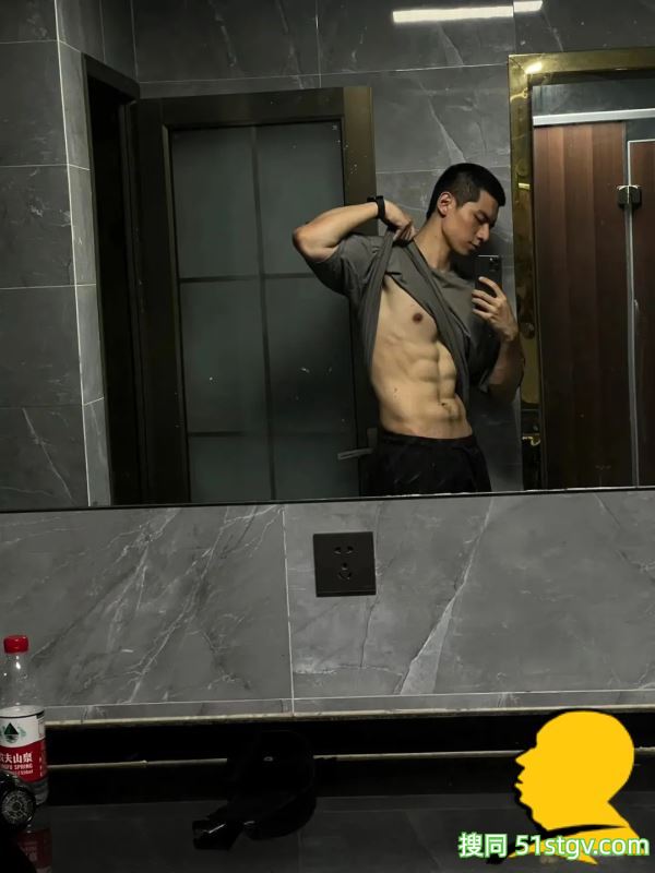 成都0都想掰弯的寸头西北汉子!-51虹马