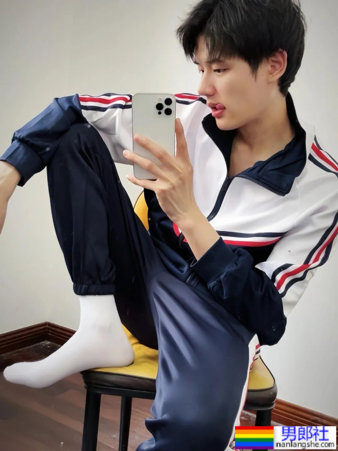 这拍照姿势，是直男吗 - 51虹马