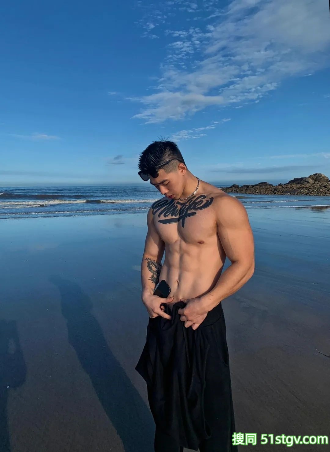 吸吸，痞帅加粗壮，根本让人没有抵抗力-51虹马