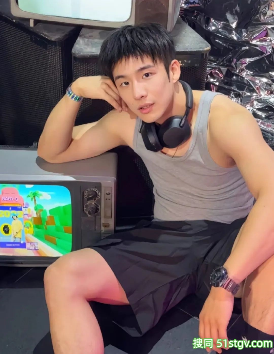 183CM上海交大帅哥，到底谁在享用！ - 51虹马