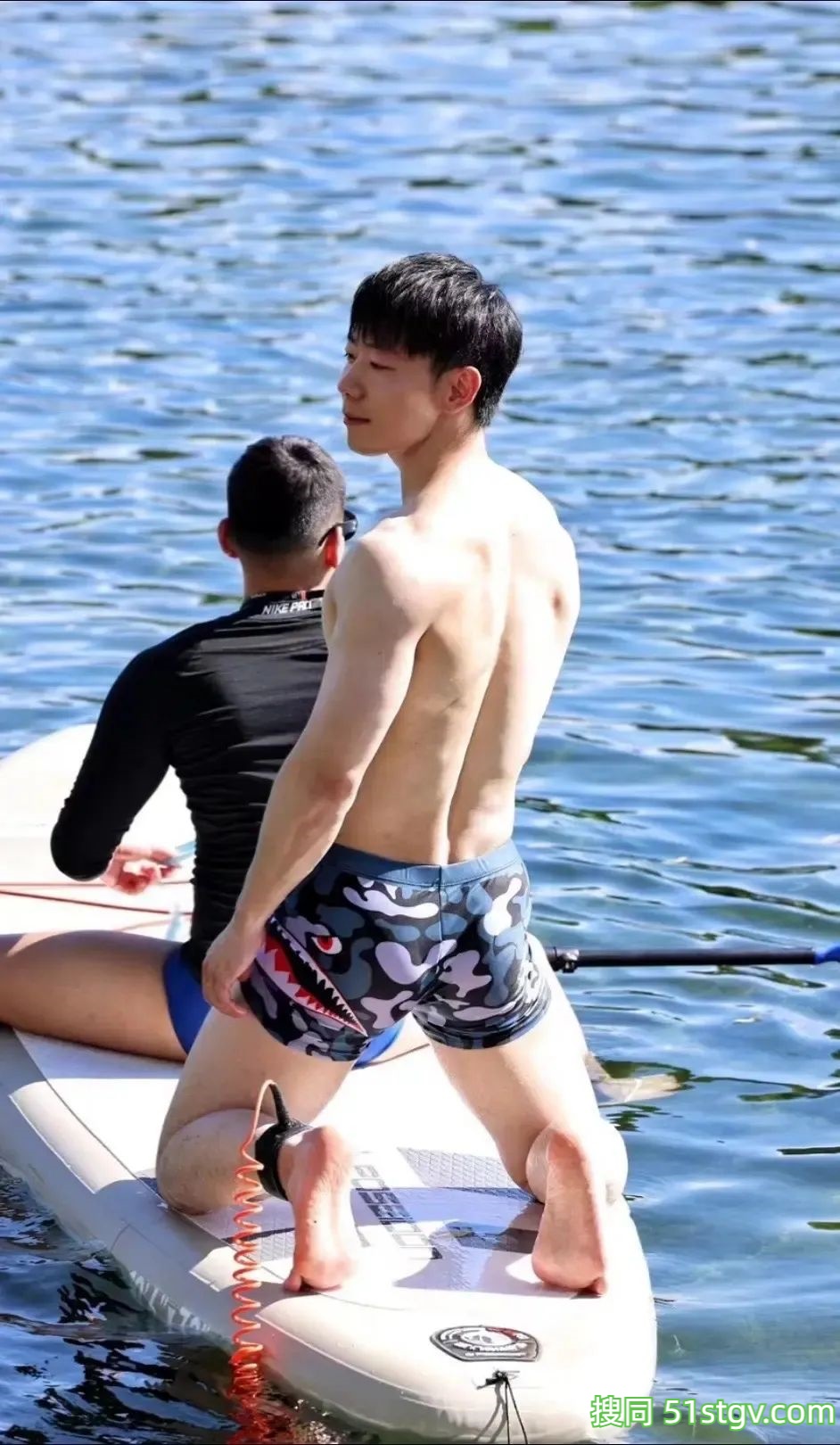 夏天的生命力，荷尔蒙的味道 - 51虹马