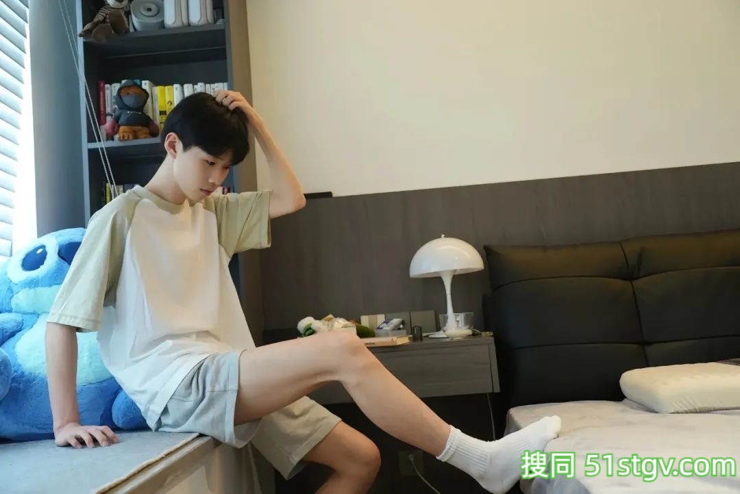 白净小奶狗，男高 - 51虹马