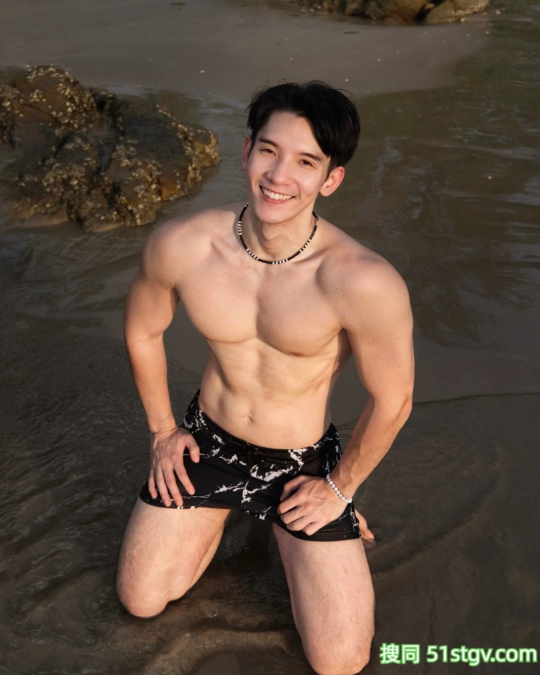 奶油肌配小狗眼! 大暖汪泰國帥哥:Kieng B - 51虹马 奶油肌配小狗眼! 大暖汪泰國帥哥:Kieng B - 51虹马