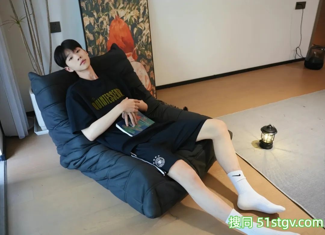 白净小奶狗，男高 - 51虹马