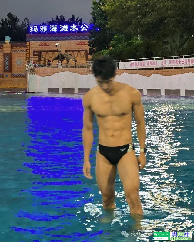 广东的薄肌舞蹈演员，穿着白袜好诱人！ - 51虹马