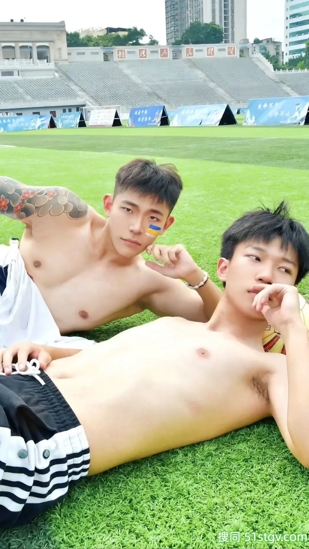 足球大男孩，我一直男都可以 - 51虹马