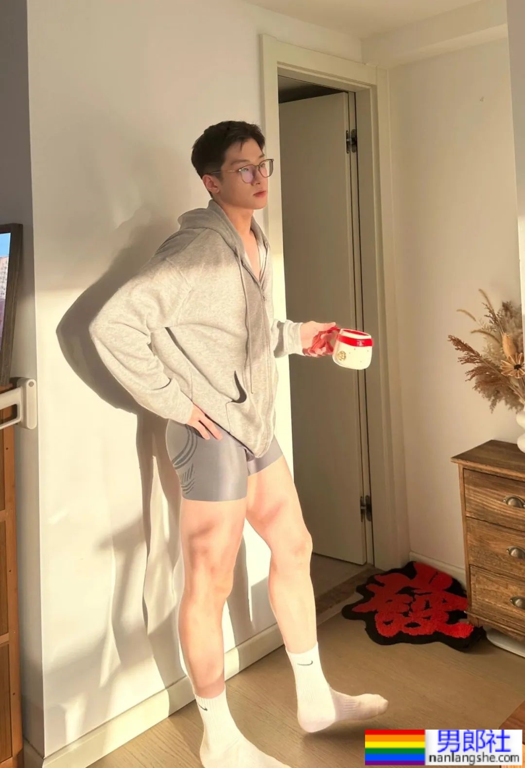 白白净净，好大一包 - 51虹马