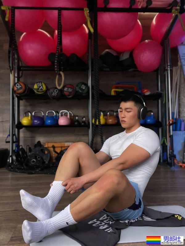 粗腿大胸肌，男孩子的快乐 - 51虹马