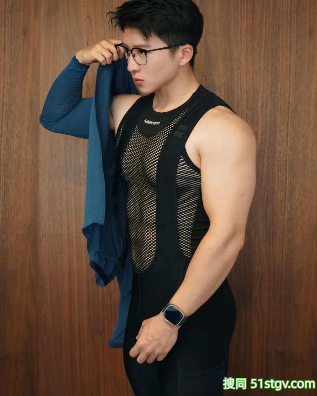 骑行服被他穿成这样了！网友直呼太涩了！ - 51虹马