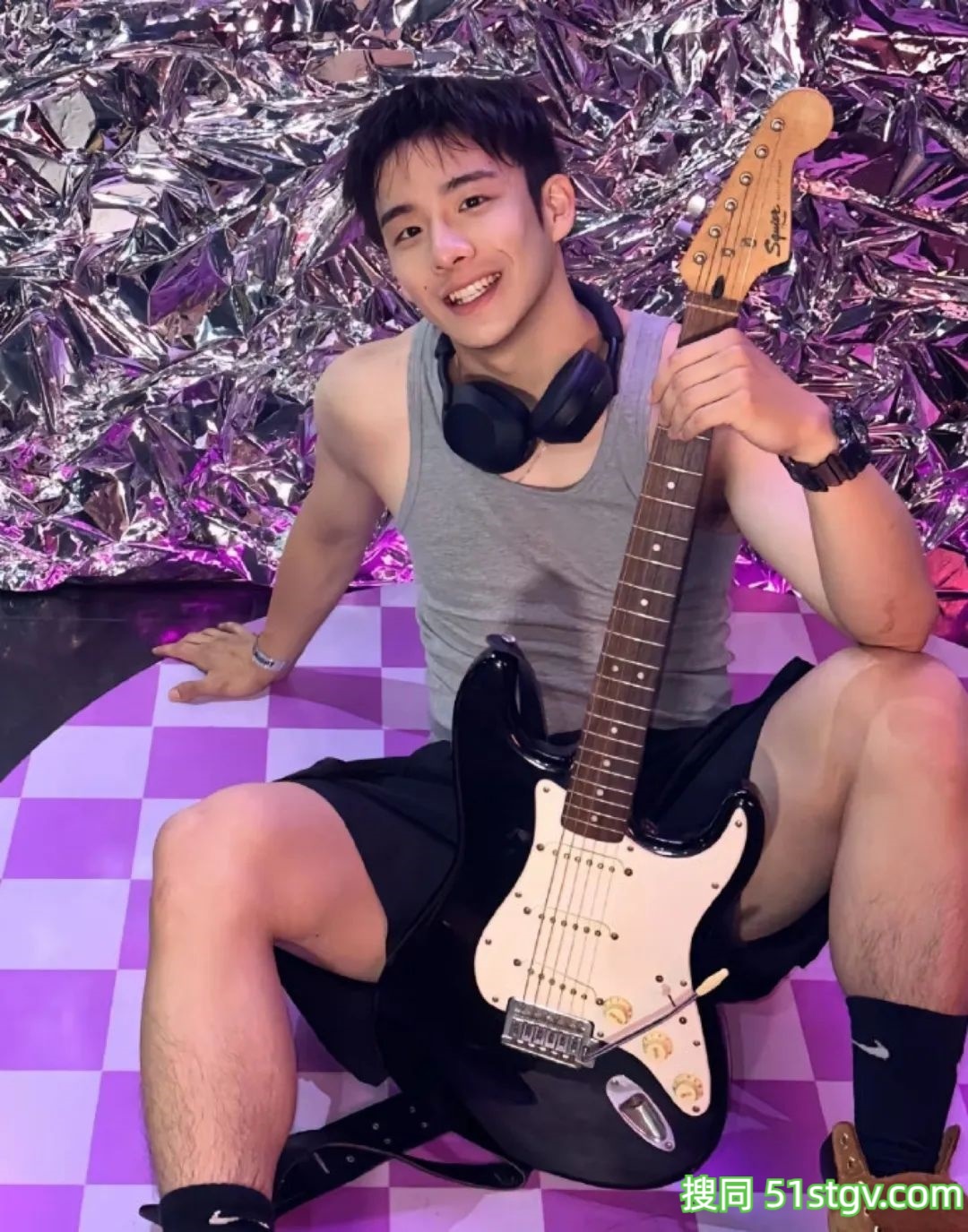 183CM上海交大帅哥，到底谁在享用！ - 51虹马