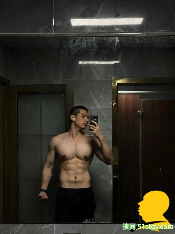 成都0都想掰弯的寸头西北汉子！ - 51虹马