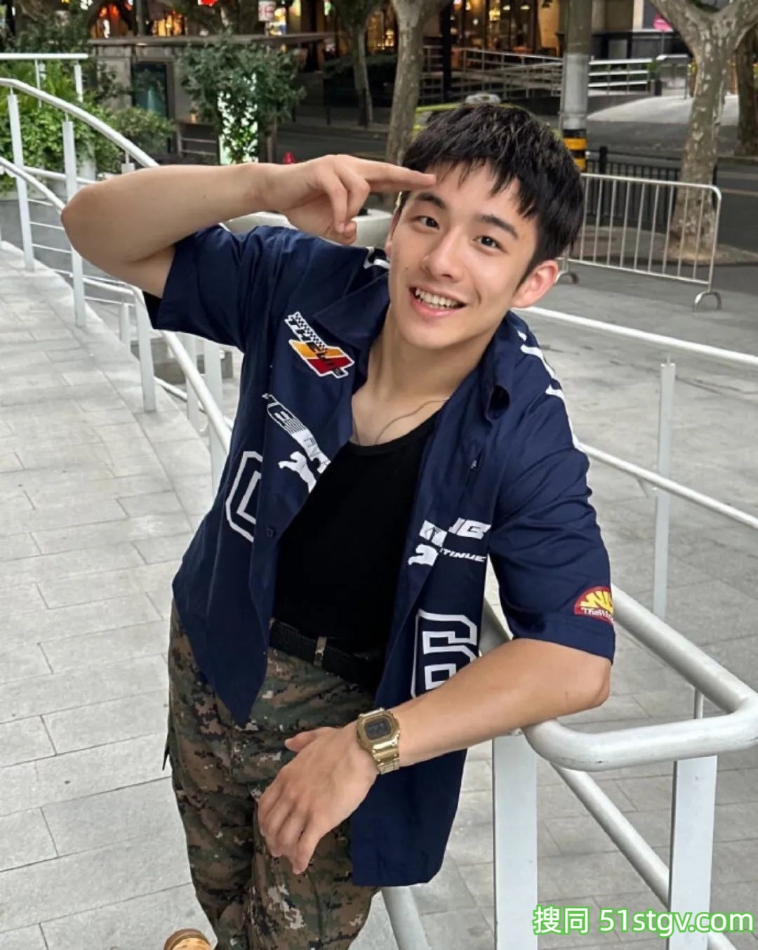 183CM上海交大帅哥，到底谁在享用！ - 51虹马