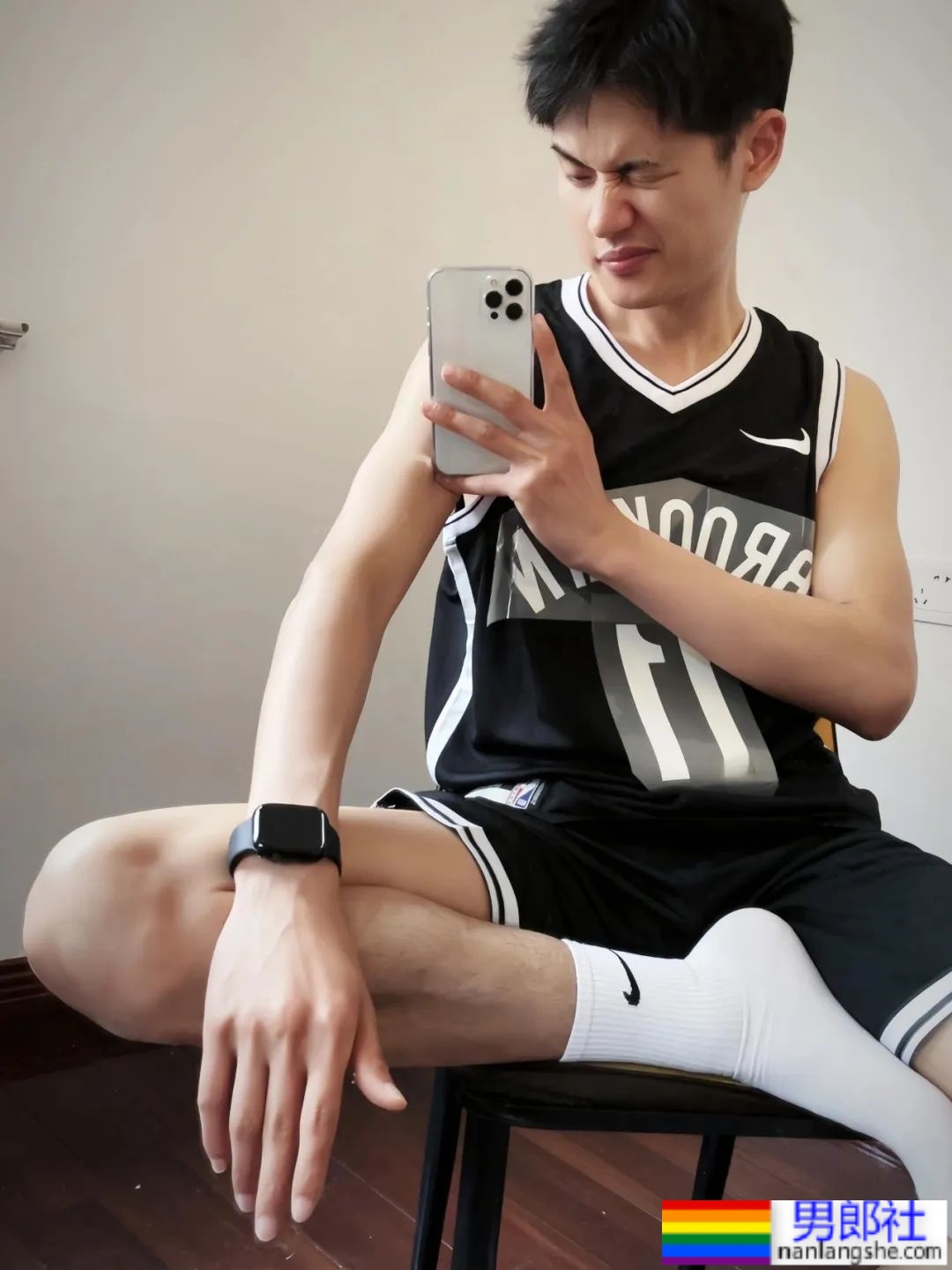 这拍照姿势，是直男吗 - 51虹马