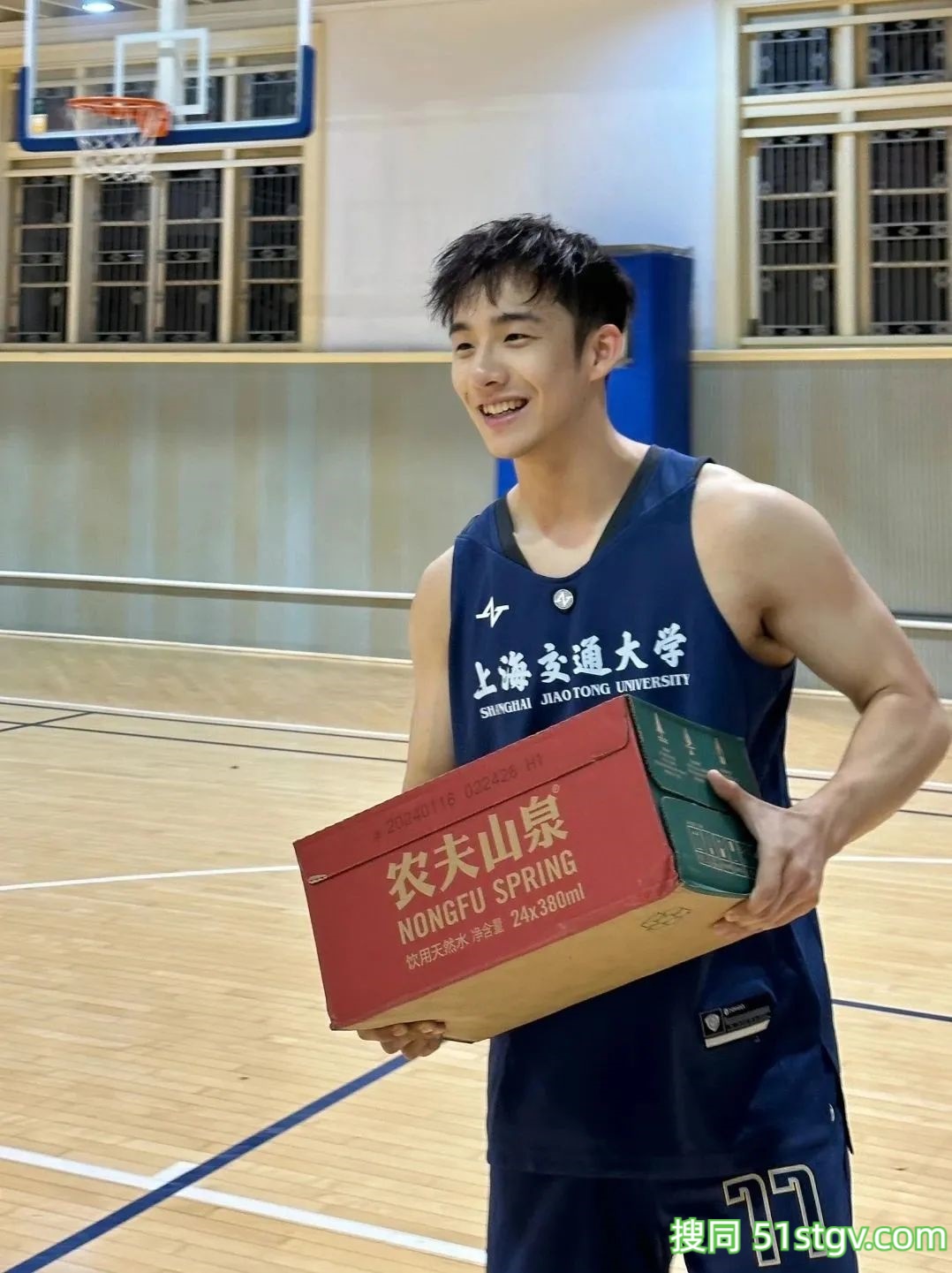 被采访的上海交大安泰班主任！ - 51虹马