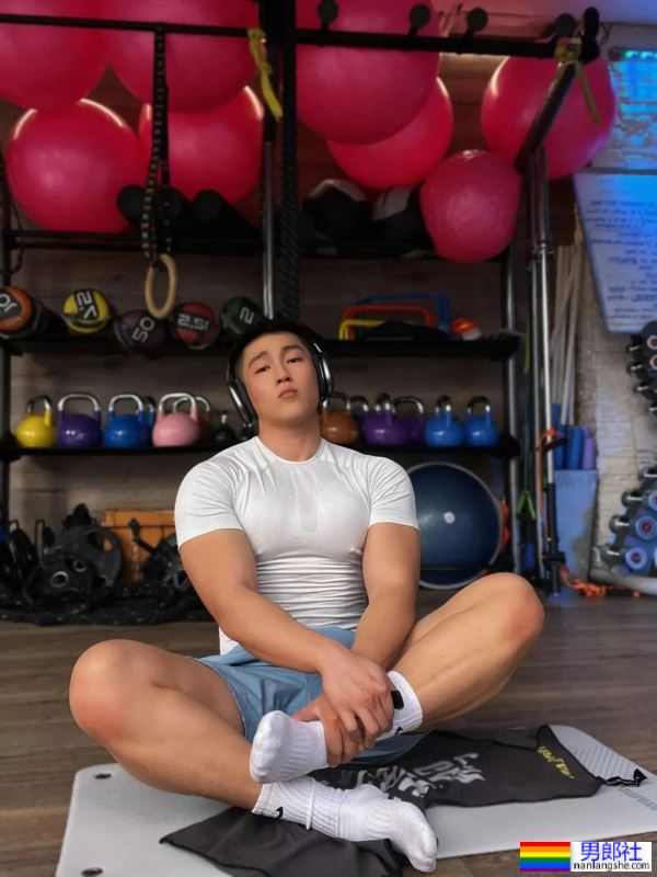 粗腿大胸肌，男孩子的快乐 - 51虹马