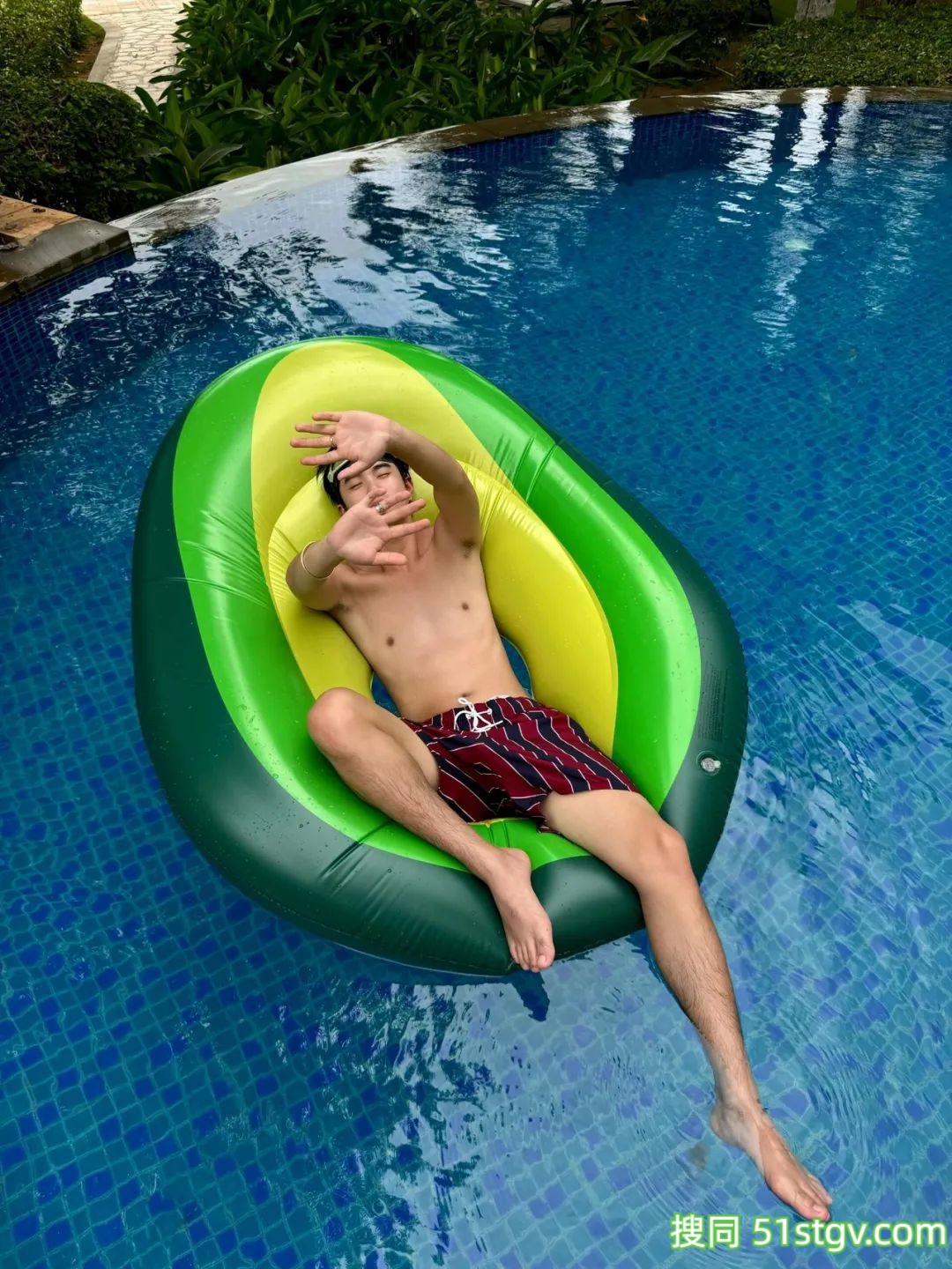 下雨天，适合宅在家睡觉 - 51虹马