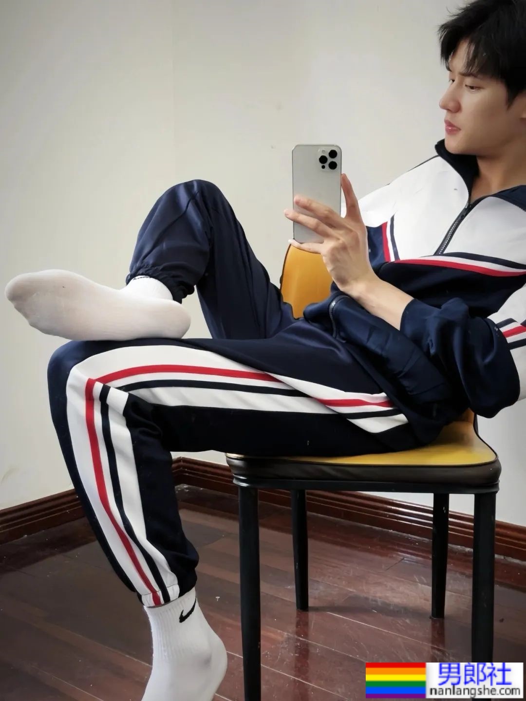 这拍照姿势，是直男吗 - 51虹马