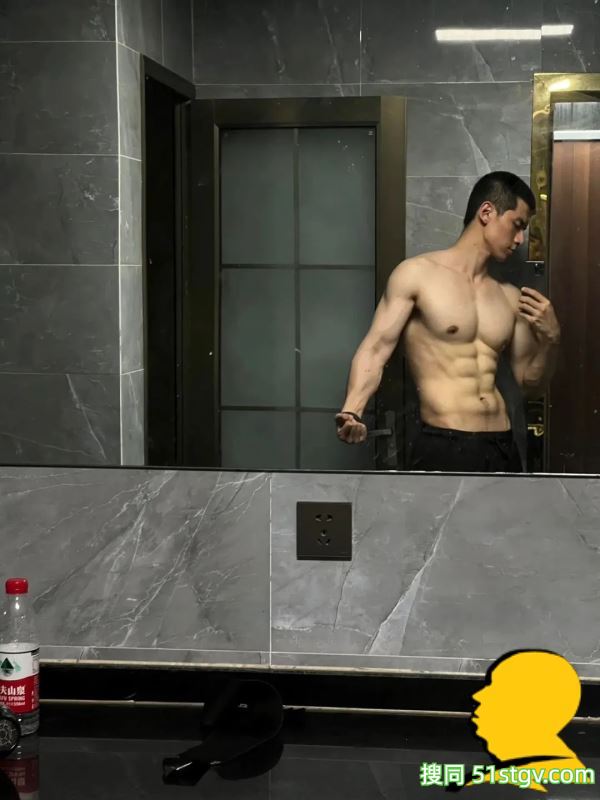 成都0都想掰弯的寸头西北汉子！ - 51虹马