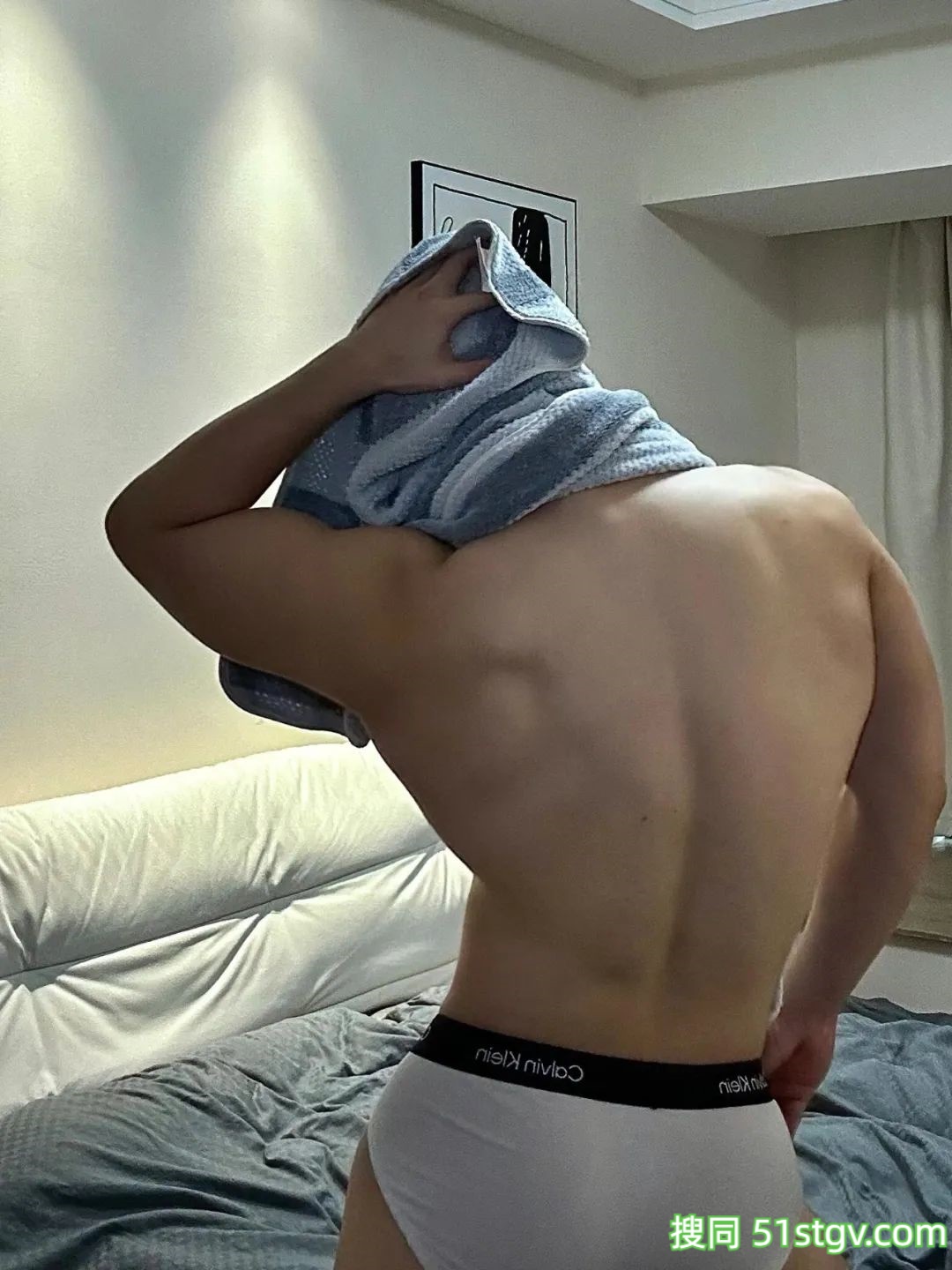 男友宽广的背，安全感满满 - 51虹马