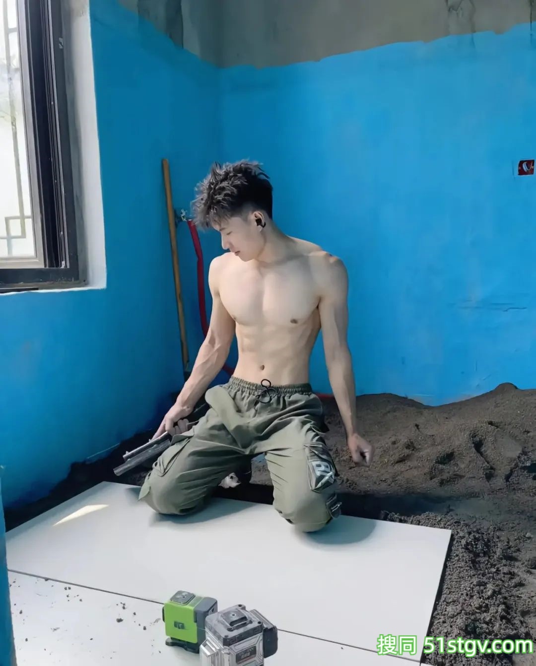 想让他也来我家，帮忙装修装修 - 51虹马