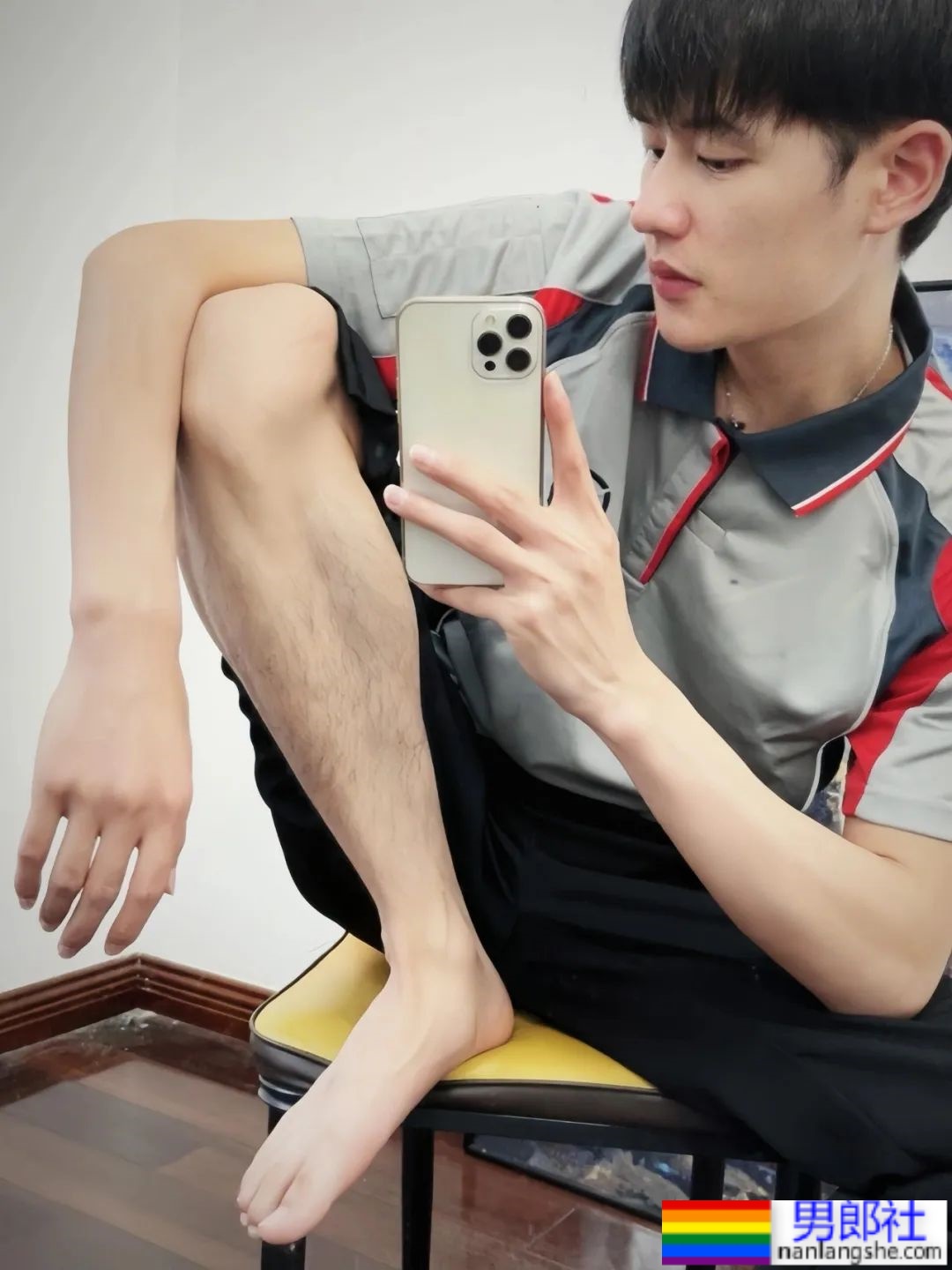 这拍照姿势，是直男吗 - 51虹马