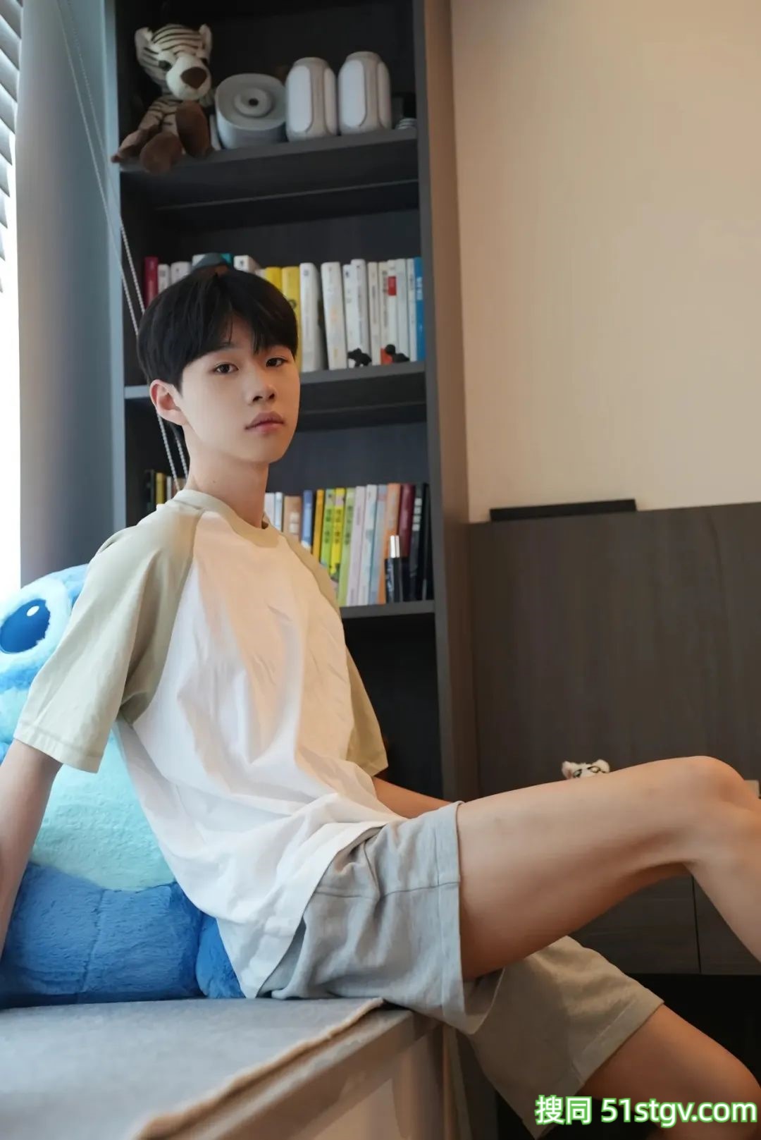 白净小奶狗，男高 - 51虹马